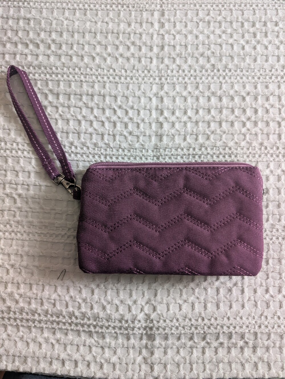 thirty-one Quilted Purple Wristlet Clutch
